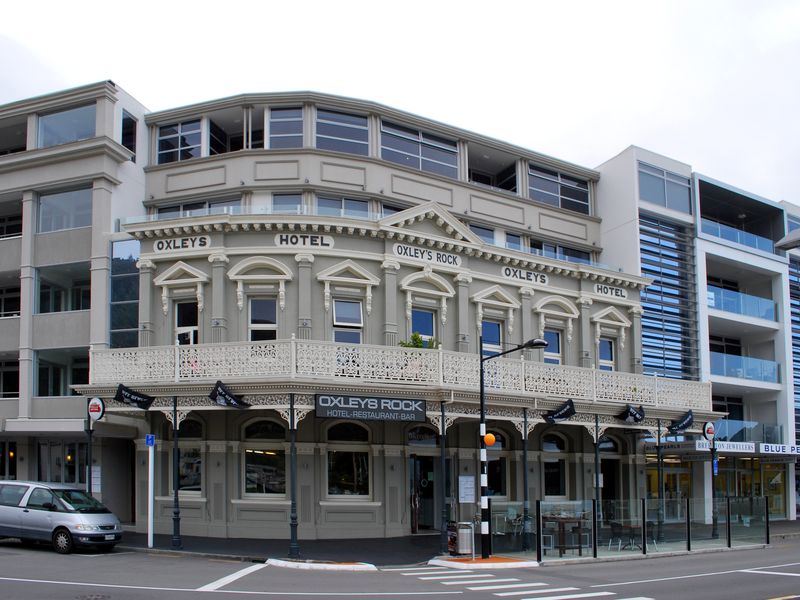 Oxley's Bar & Kitchen, photographed in 2011
